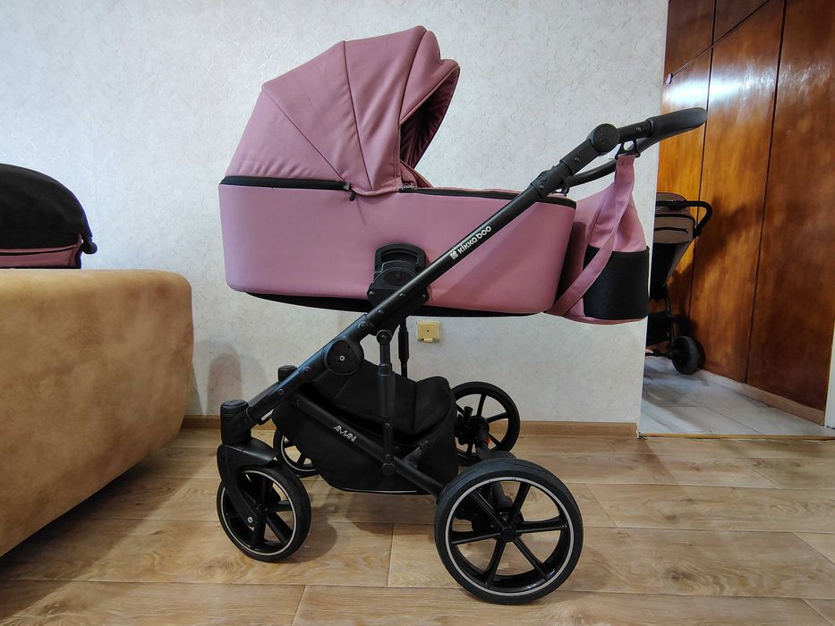 Продавам количка KIKKA BOO Комбинирана количка 2в1 AMANI PINK