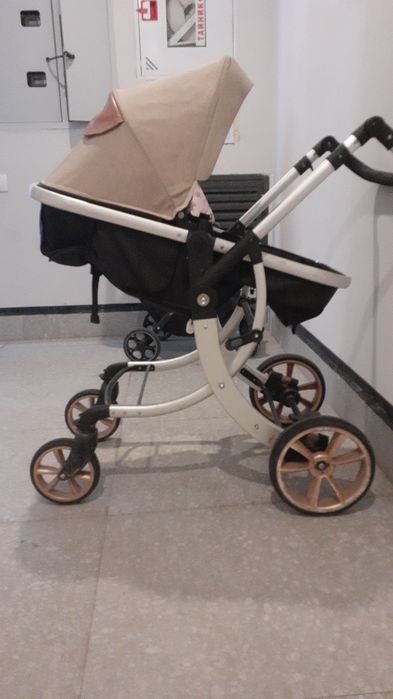 Коляска, читайте описание