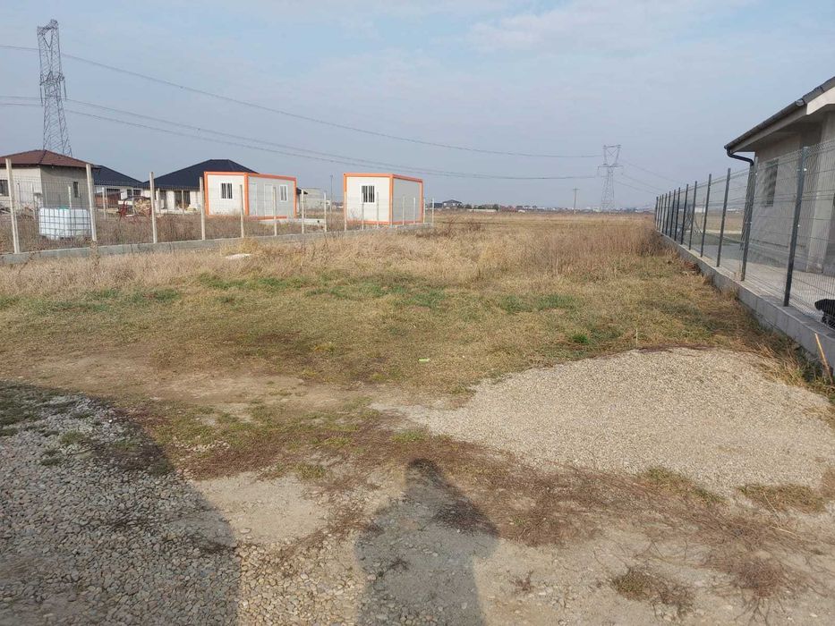 Vând teren intravilan cu PUZ și utilități in apropiere de Grigorescu