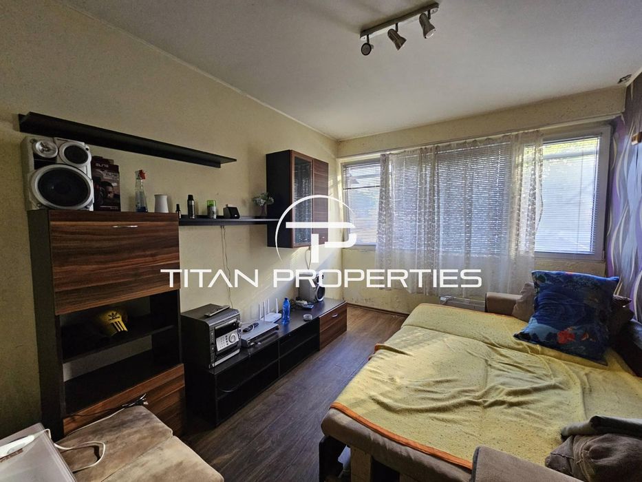 Продава се Едностаен апартамент в Варна, Левски - 20 кв.м за 2925 €/кв.м - Снимка #1