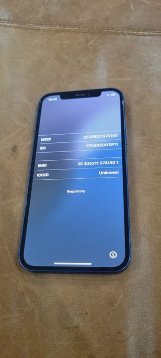 I phone 12 за части