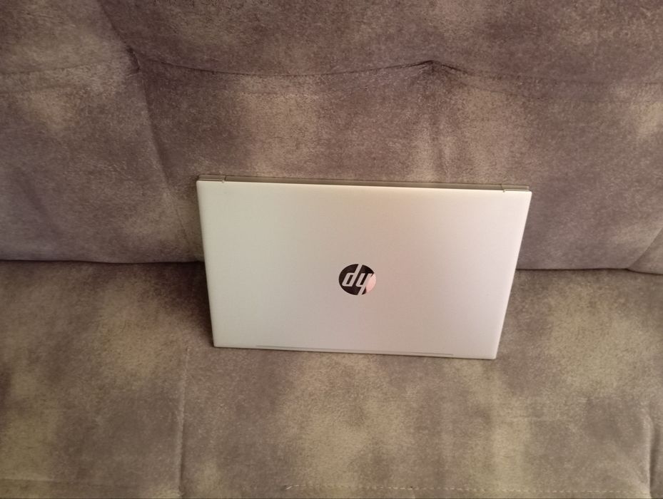 HP Pavilion 15 (Ryzen 3 5300U / 8 GB / Windows 11) идеальный