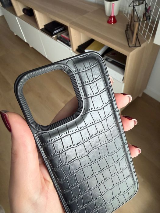 Husă iPhone 13 Pro, neagră, imitație piele