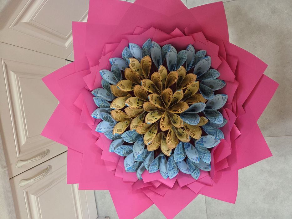 Денежный букет порадуйте родных