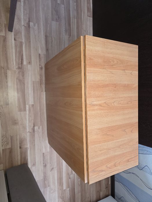 Продам стол тумба