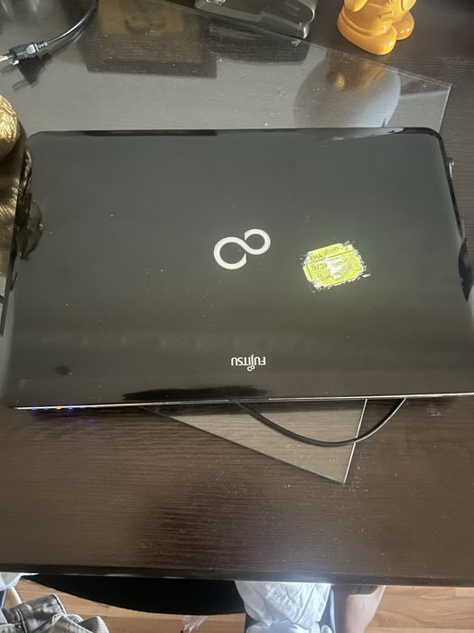 Fujitsu LIFEBOOK AH531