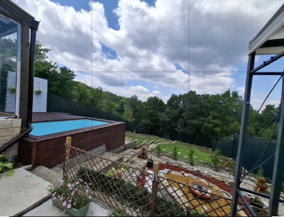 Ваканционен имот на 16км от Пловдив в полите на Родопите село Извор