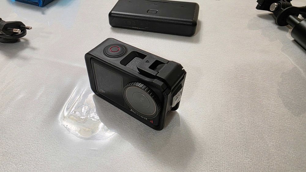 DJI Osmo Action 4 Adventure Combo — отличное состояние
