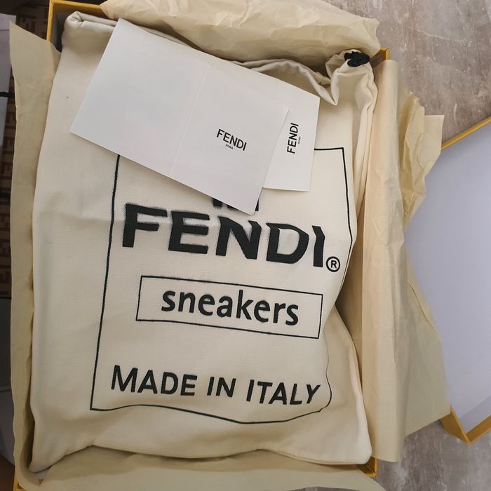 Дамски обувки Fendi Flow