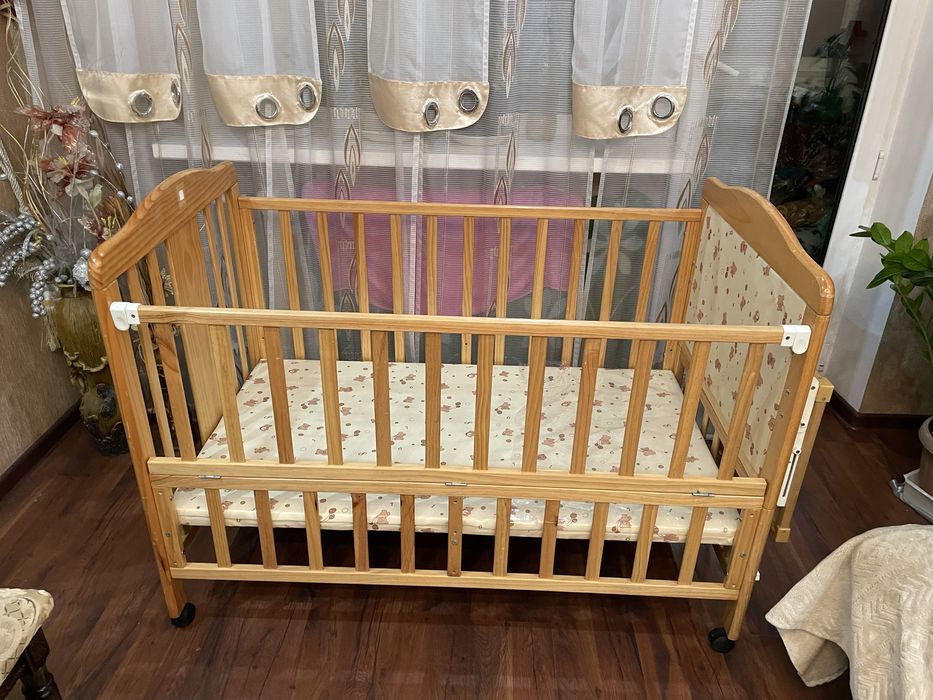 Продам детскую кровать