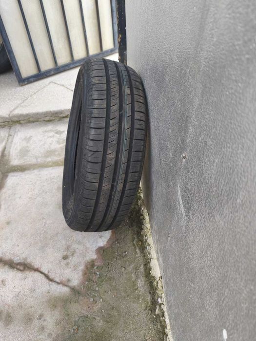 Cauciucuri de vânzare