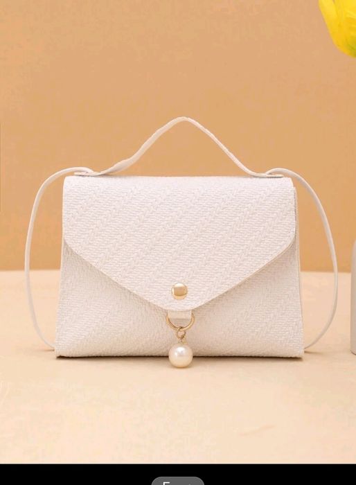 Малка дамска чанта