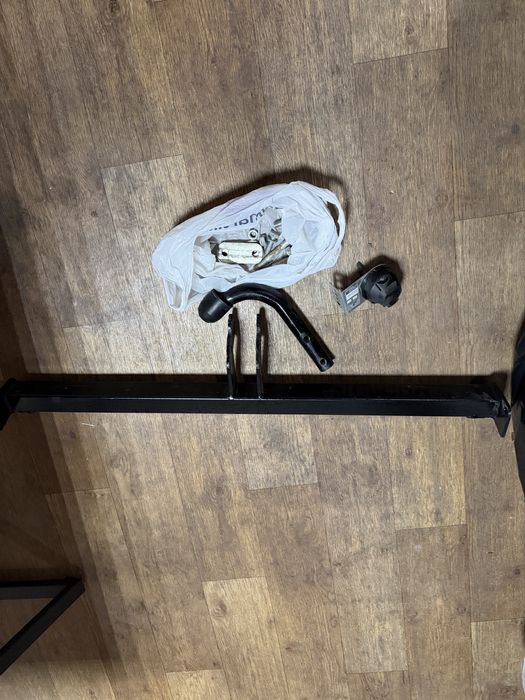 Фаркоп в сборе, состояние нового