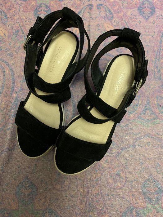 Босоножки Louis VUITTON