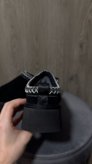 UGG Tazz Slipper Negri {MARIMI: 37, 38}