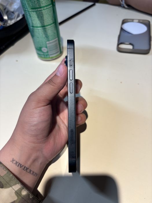 Обмен или продам Iphone 14 темно-синего цвета