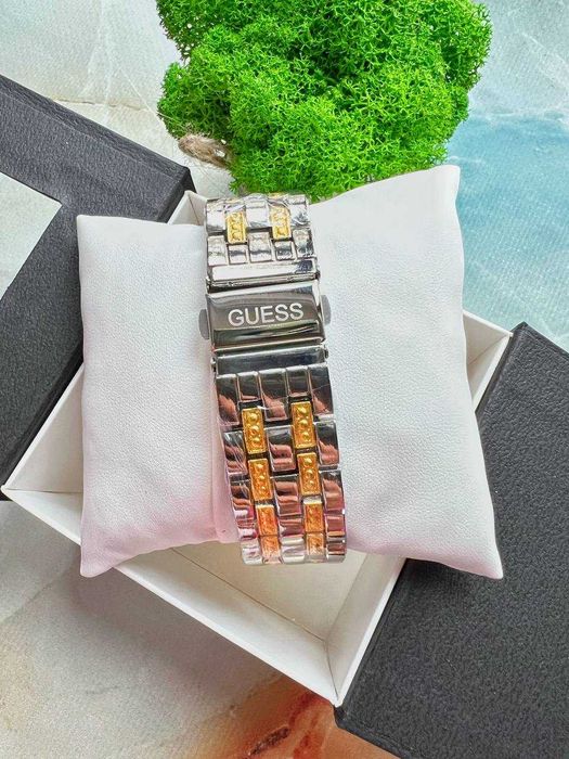 Ceas de mână damă Model 11 – Design Elegant – Cutie Cadou Inclusă