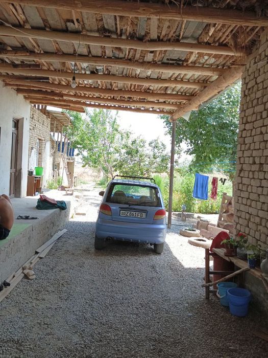 Учаска сотилади 7,2 сотих, 5 хонали уй. Куйлук бозордан 25 км.