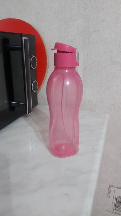 Бутылки для воды, Tupperware