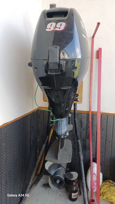 Продавам лодка Тутраканка