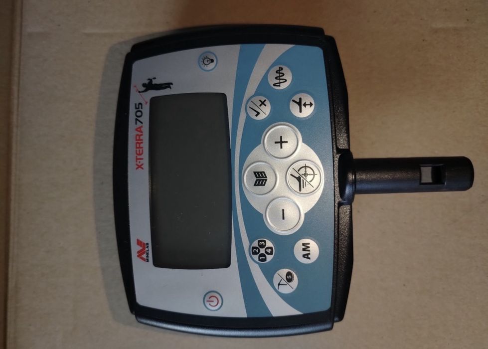Металоискатель Minelab X-Terra 705