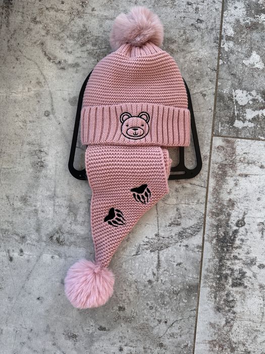 Красиви плетени детски шапки с шал