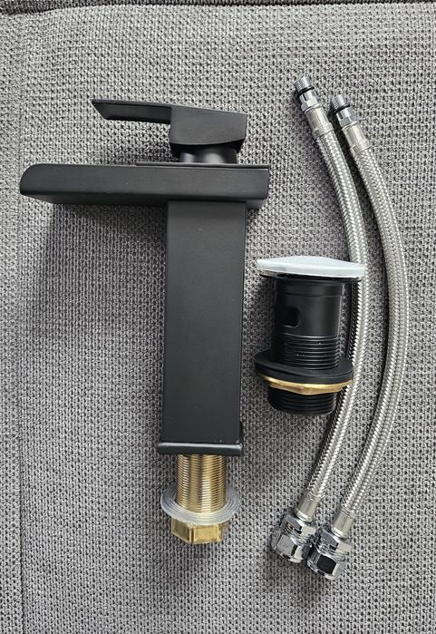 Baterie si sifon pentru lavoar