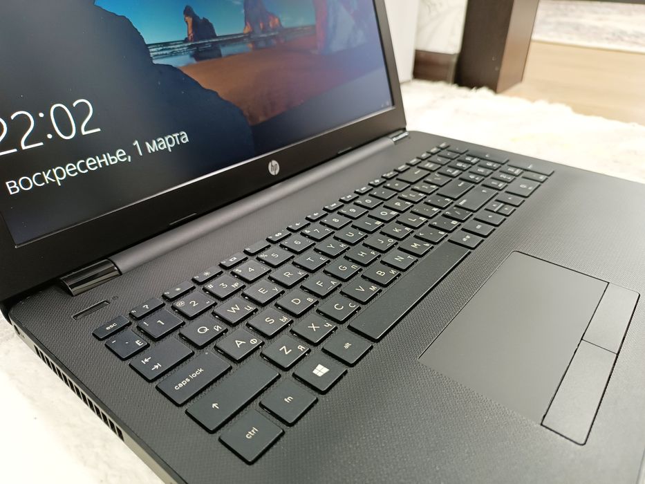 НОУТБУК HP Windows 10 Pro SSD Kingston.