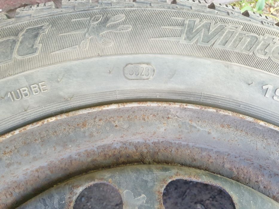 Продам зимнюю резину с дисками