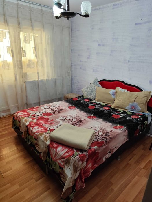 Închiriez apartament 2 camere decomandat
