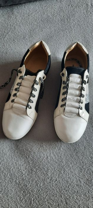 Adidași piele 36