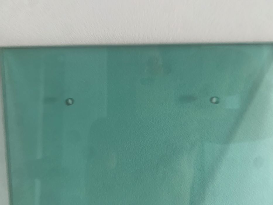 Стъклени рафтове