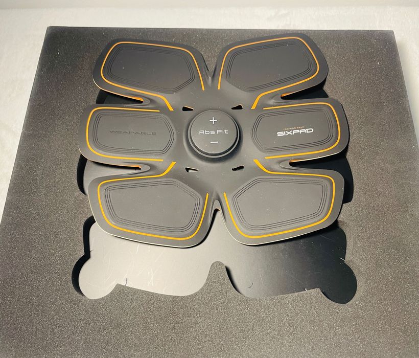 SIXPAD - six pack abs - fitness wearable; Abs Fit
