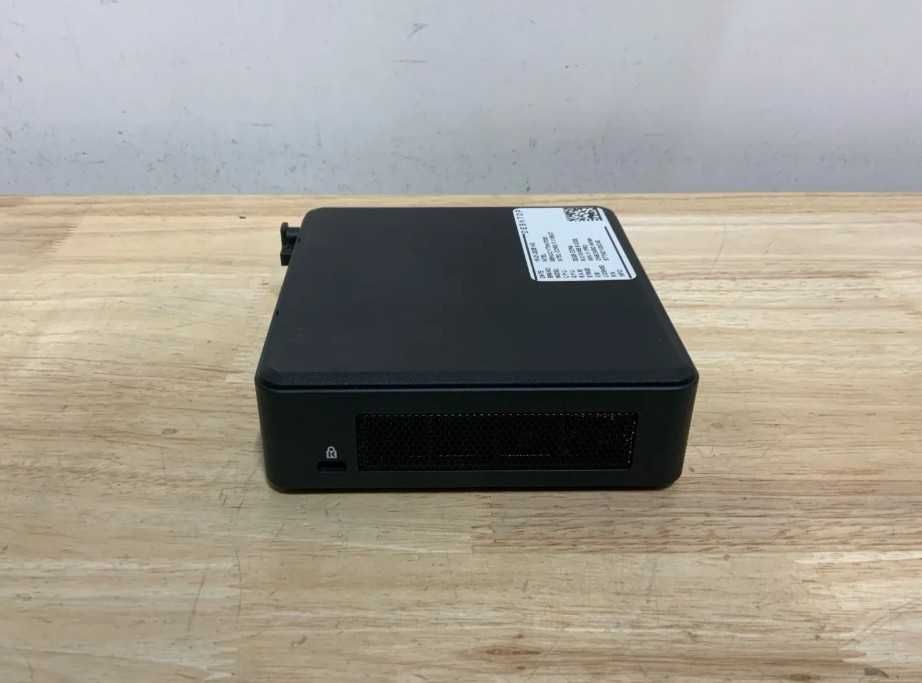 Intel NUC Pro NUC11TNKi7/ Intel core i7/ RAM 32GB/ 512GB NVMe Mini PC