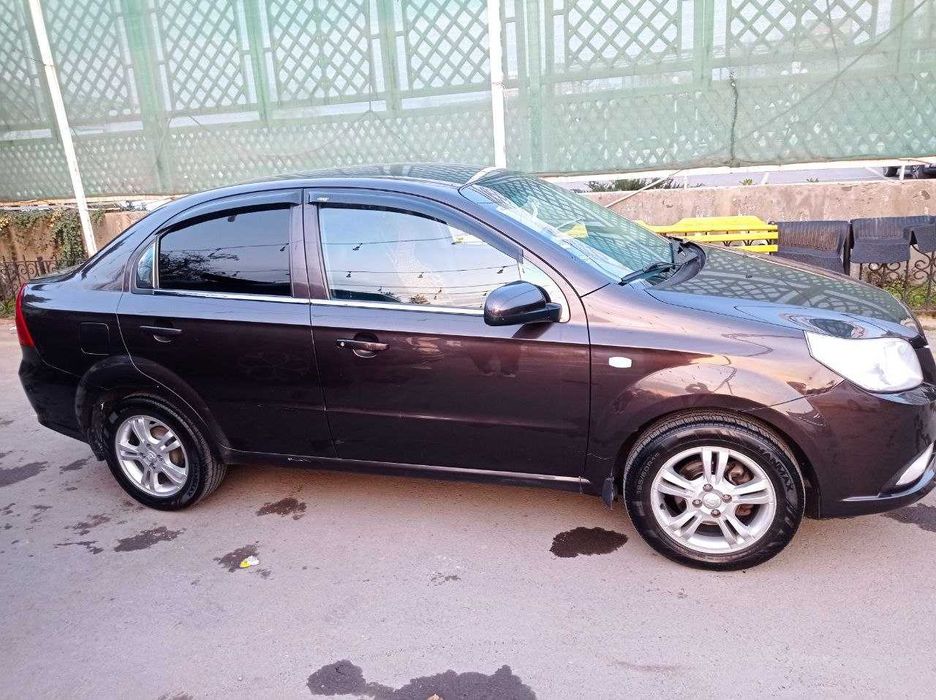 Nexia 3 автомат срочно сотилади