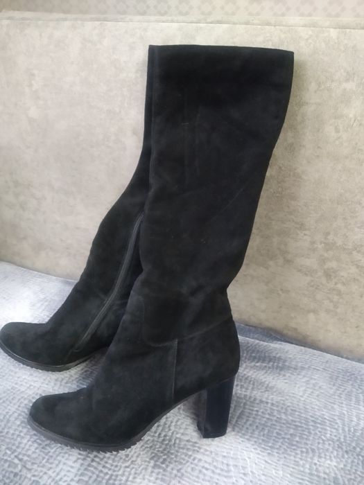 Продам зимние сапоги