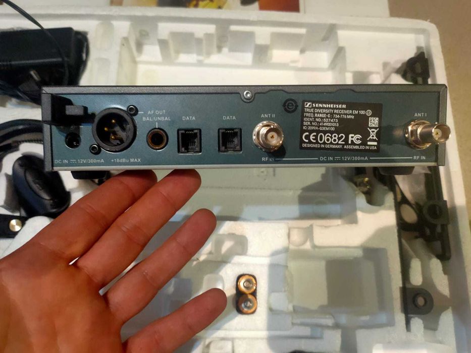 Радиомикрофоны Sennheiser EW100 G3/2шт.