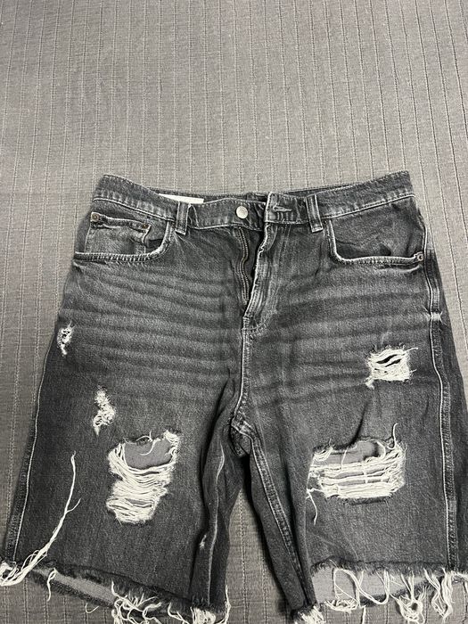 Къси гащи и дънки