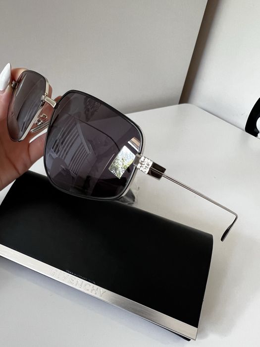 Слънчеви очила Givenchy