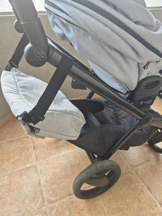 Бебешка количка Invictus v plus