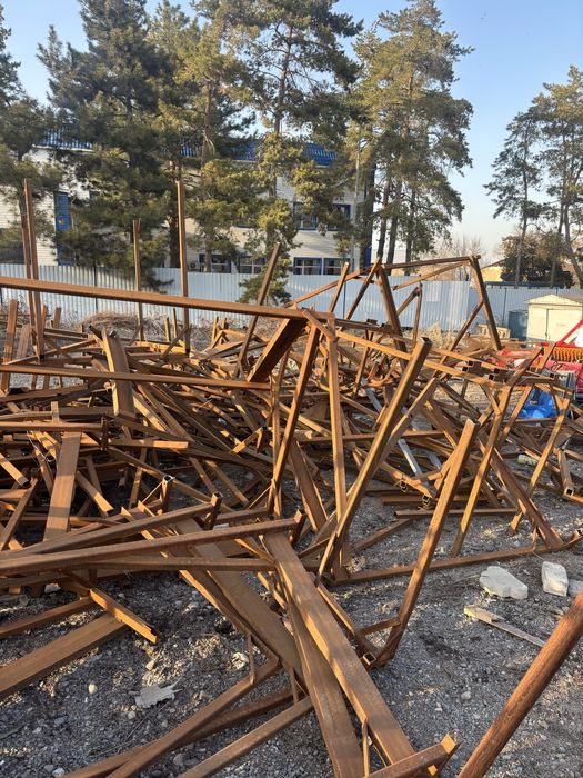 Металлый селые.