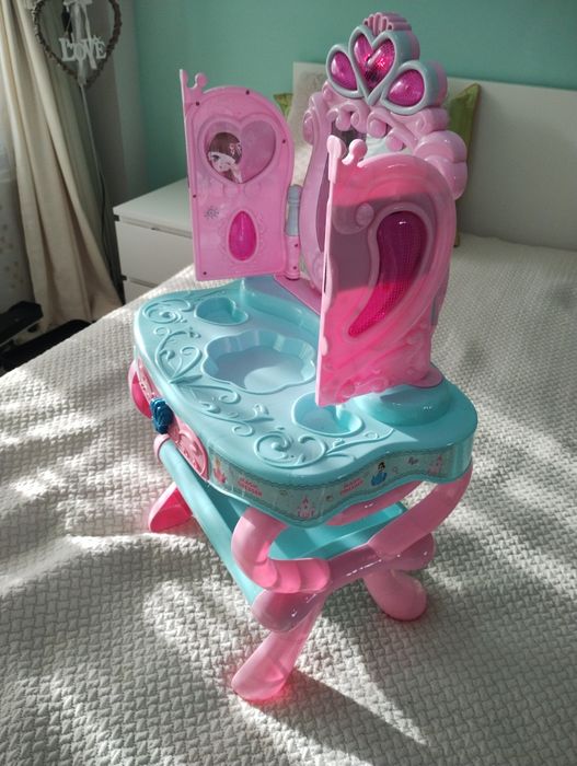 Детска тоалетка за игра