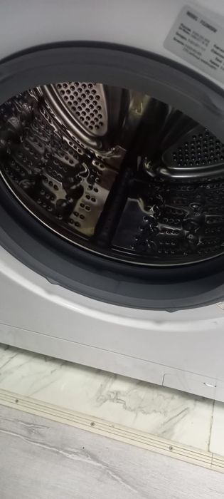 Продам стиральную машину