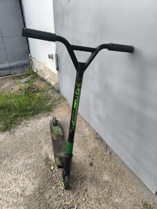 Самокат трюковой