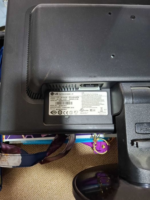 Монитор LG в отличном состоянии