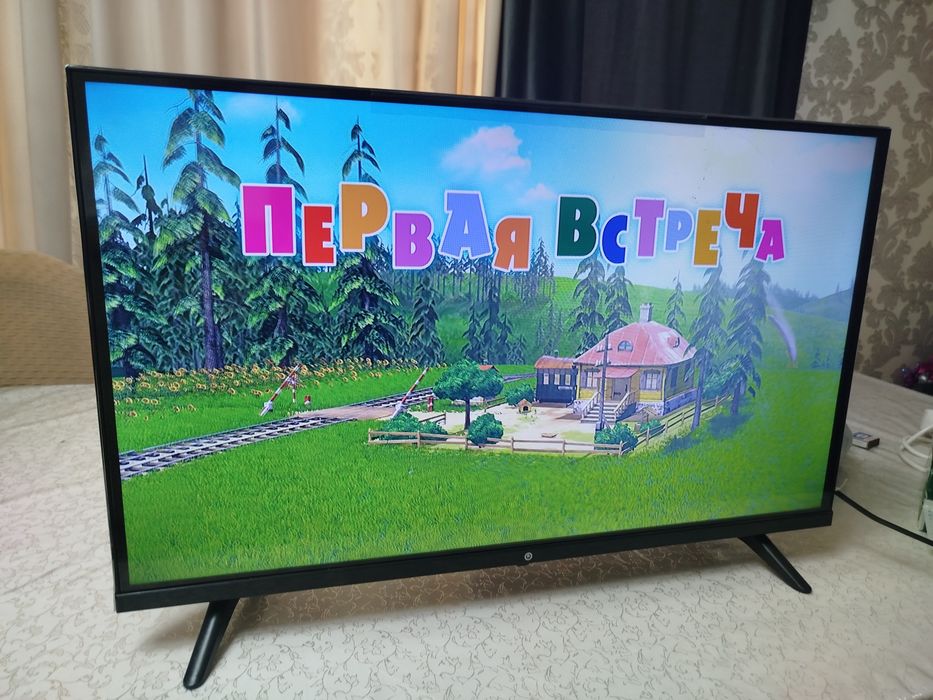 Телевизор смарт 32"