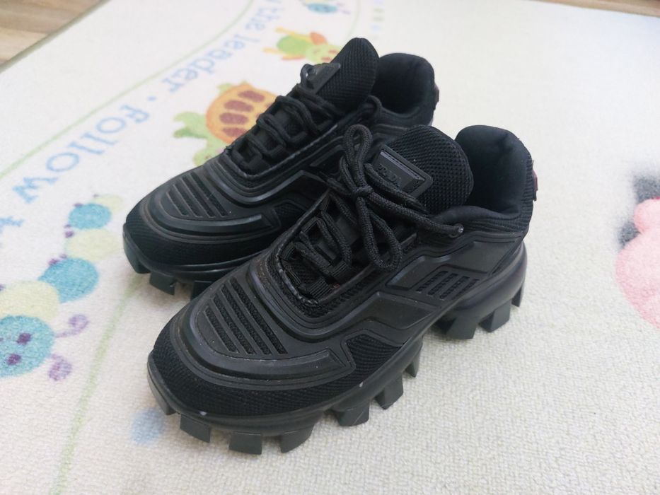 Дамски боти и обувки