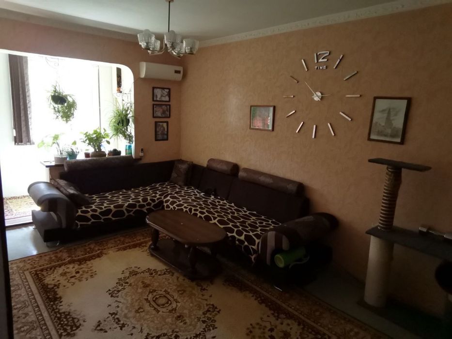 СРОЧНО продается своя 4/4/4 учтепа