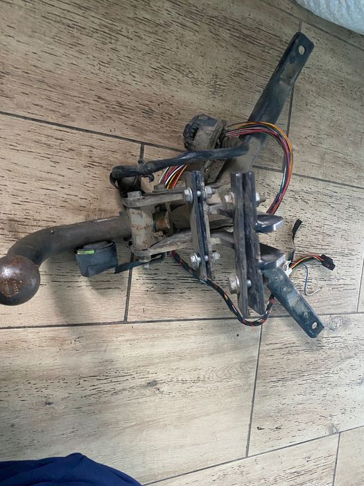 Cârlig Saab Vector 93 Sedan