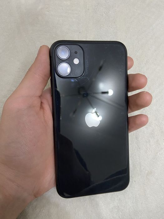 Айфон 11 128gb.